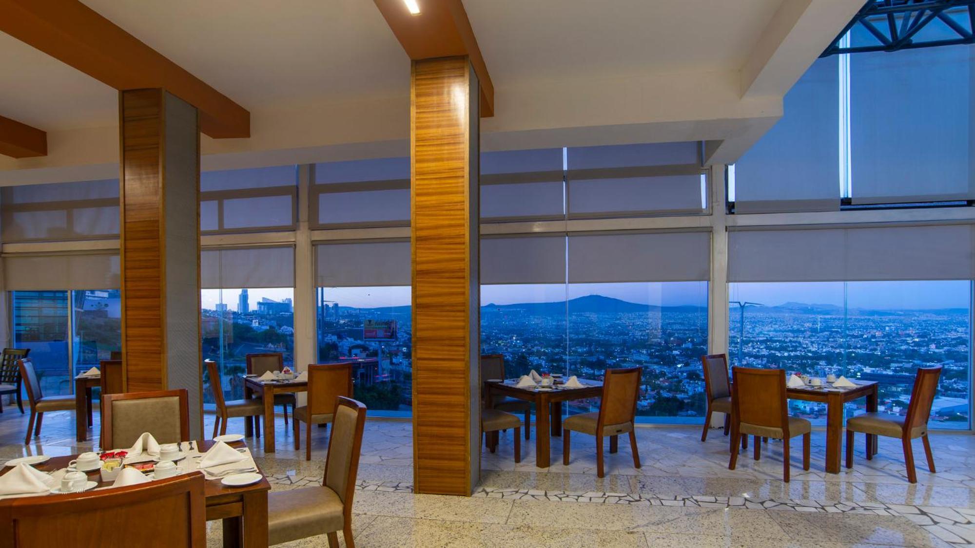 Hotel Zona Diamante, An Ihg 4*
